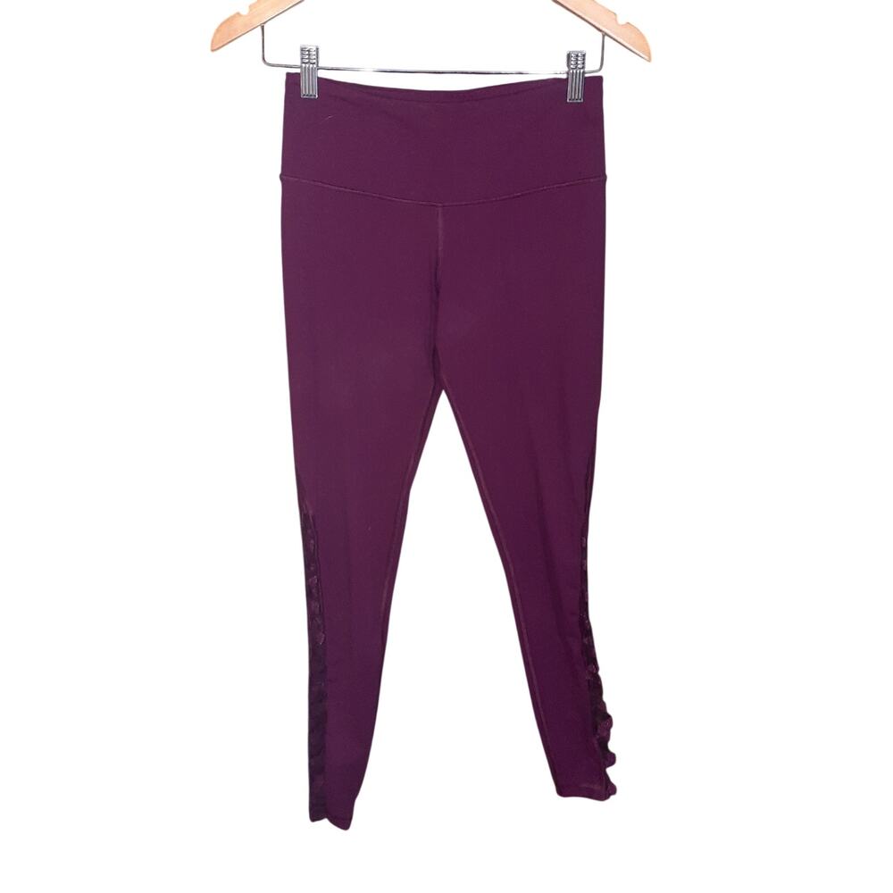 Victoria Sport Womens "Knockout" Tight Leggings Crisscross Lattice on Leg Size S